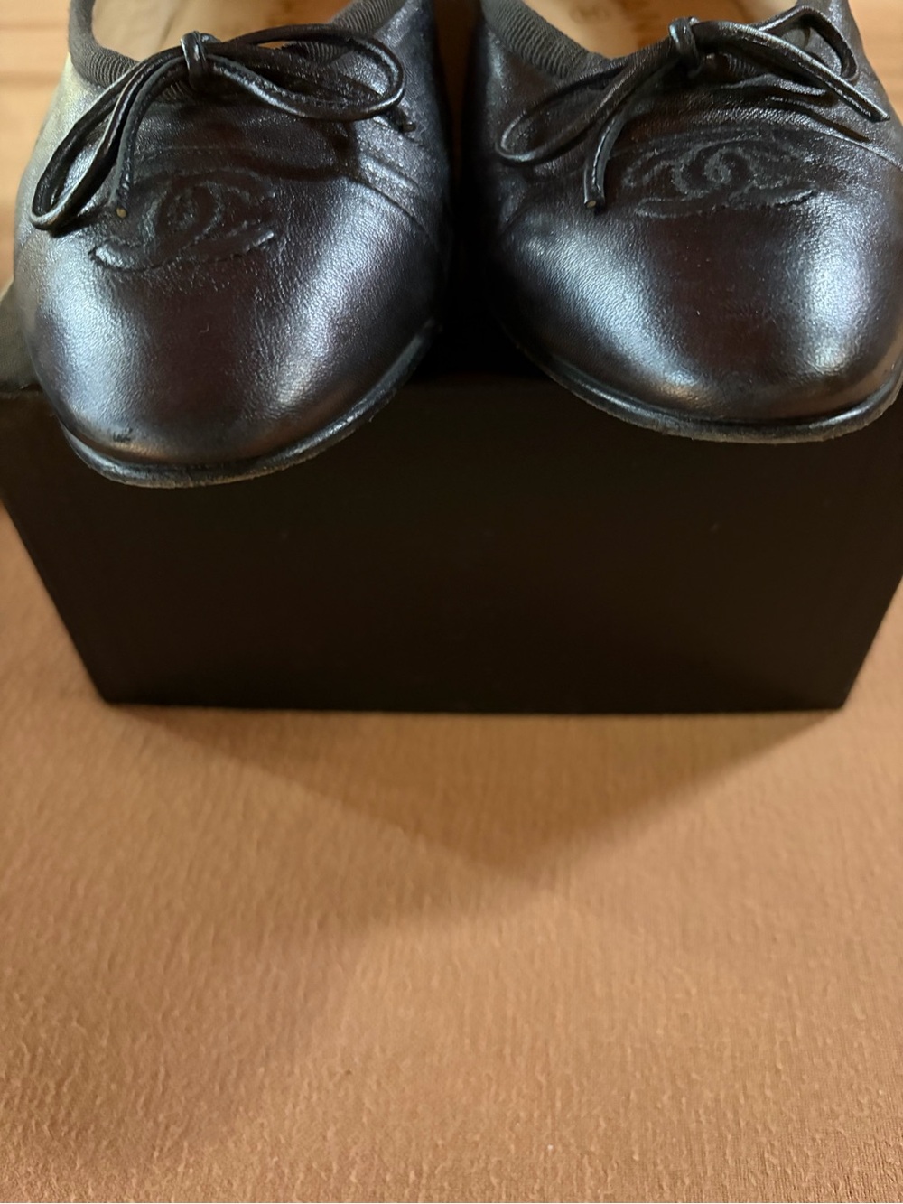 CHANEL Black Leather Loafers with Logo - Picture 4 of 6